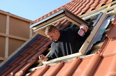 Pose de fenêtres de toit Velux à Illtal